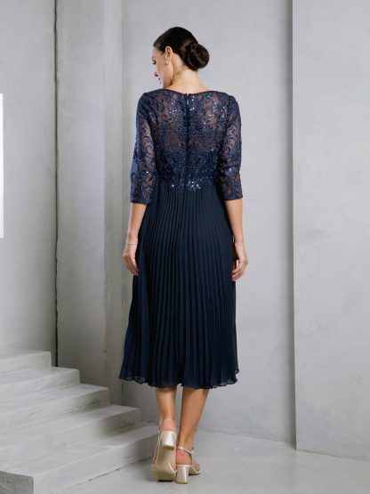 5285 | MIDI MAMA GOWN WITH PLEATED SKIRT AND LACE BODICE - Image 6