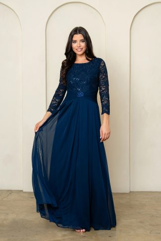 3533 | MAMA LACE AND STRETCH CHIFFON GOWN WITH BROOCH DETAIL